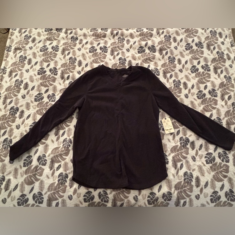 Black St. John’s Bay long sleeve. Small.